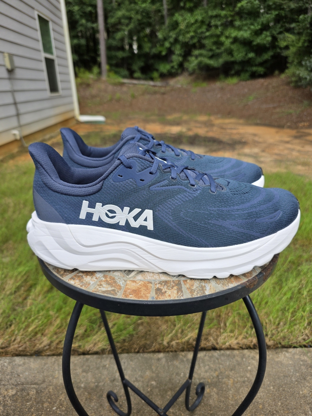 Hoka Arahi 8 1168710 VYN Varsity Navy/White Running Shoes Men Sz 13 2E Worn 2x